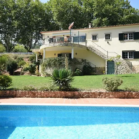 ヴィラ With 4 Bedrooms In With Private Pool Enclosed Garden And Wifi *