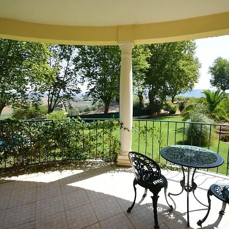 ヴィラ With 4 Bedrooms In With Private Pool Enclosed Garden And Wifi